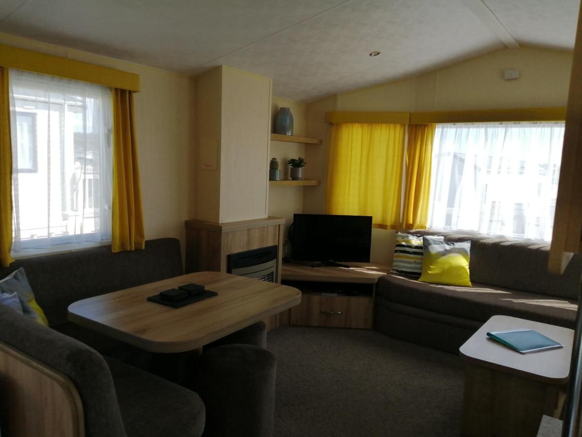 Atlantica Villa Бюд Екстериор снимка